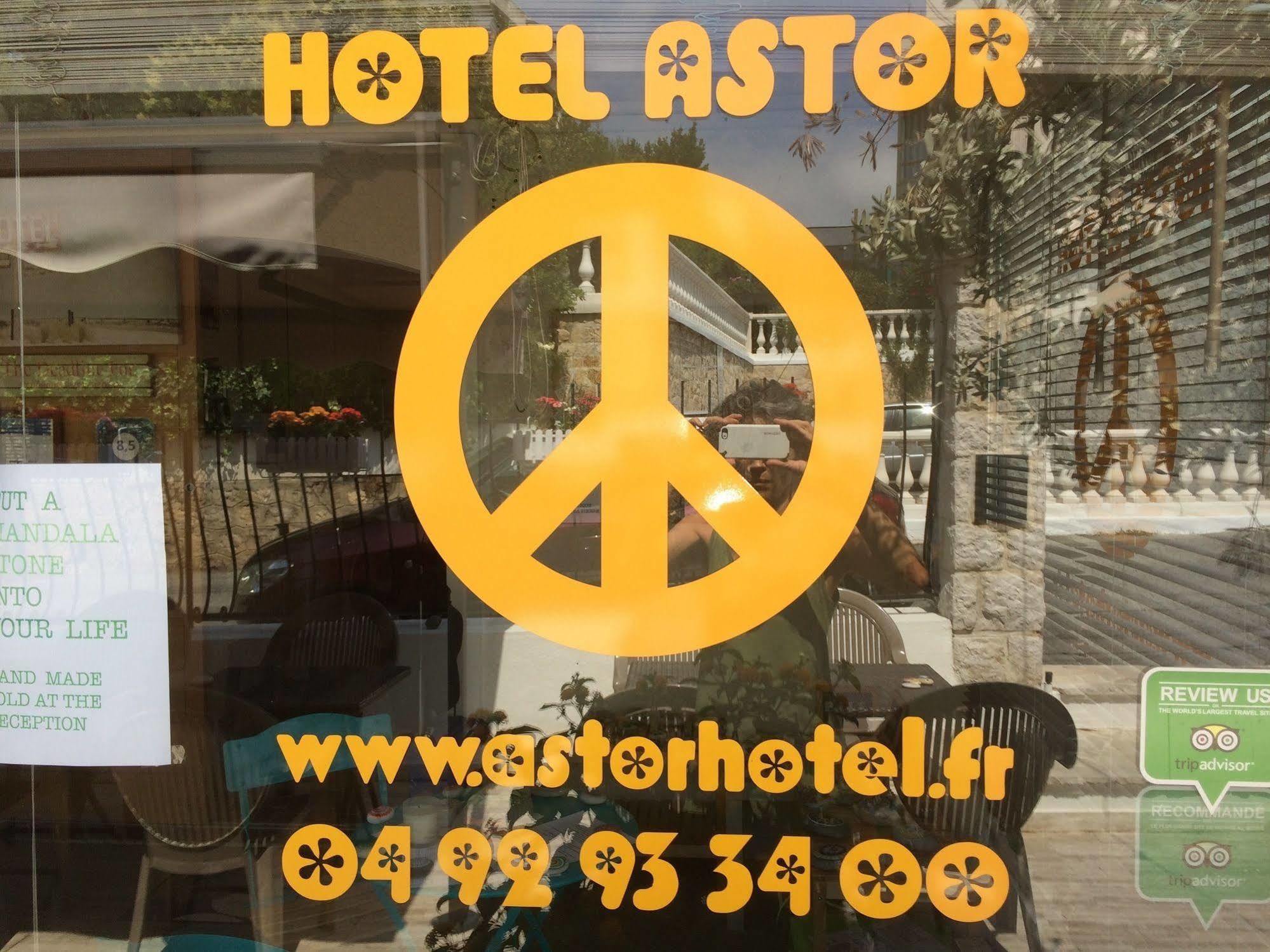 Hotel & Studios Astor Juan-les-Pins Exterior photo